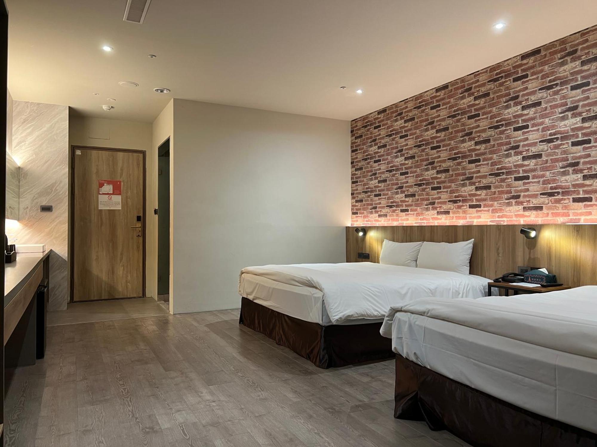 Saint Hostel Beigang Экстерьер фото